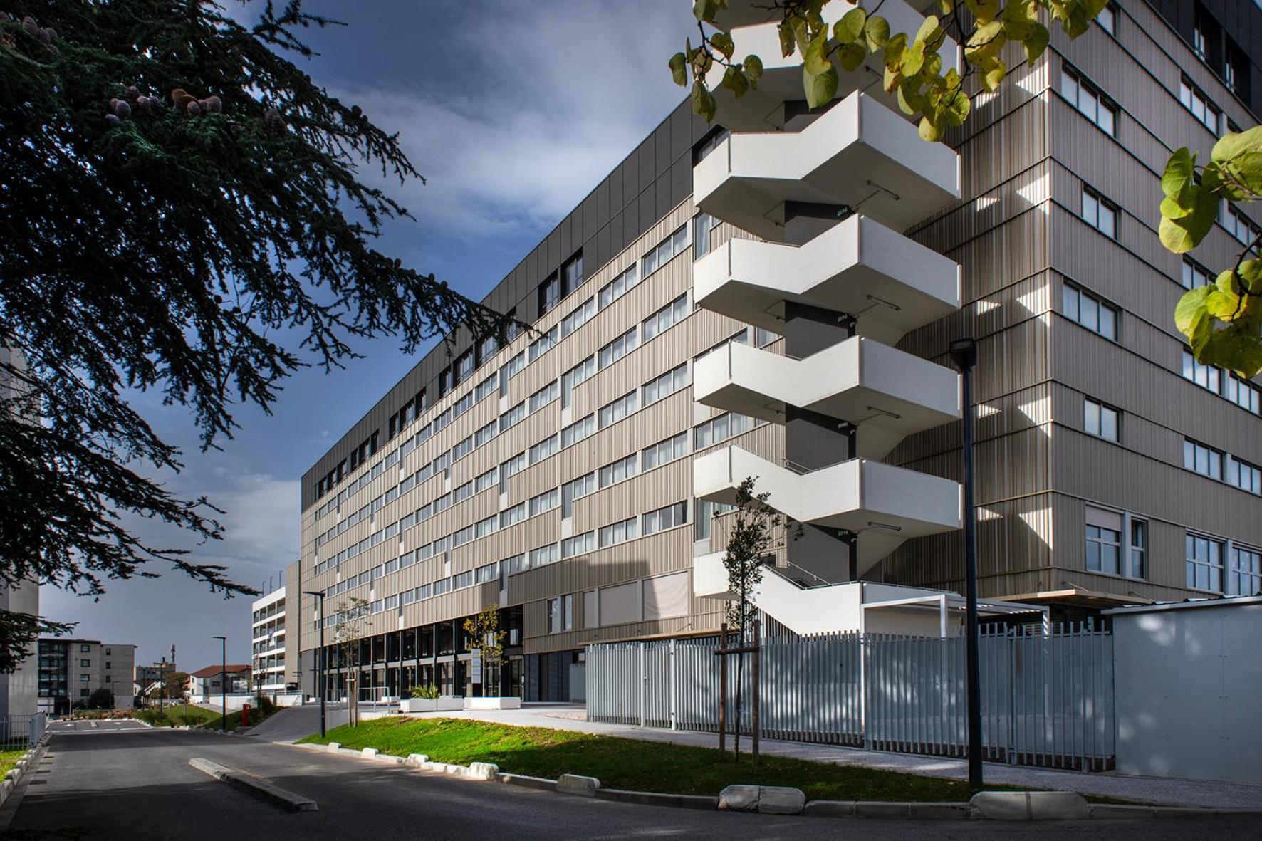 Sevenline Purpan Toulouse Exterior photo